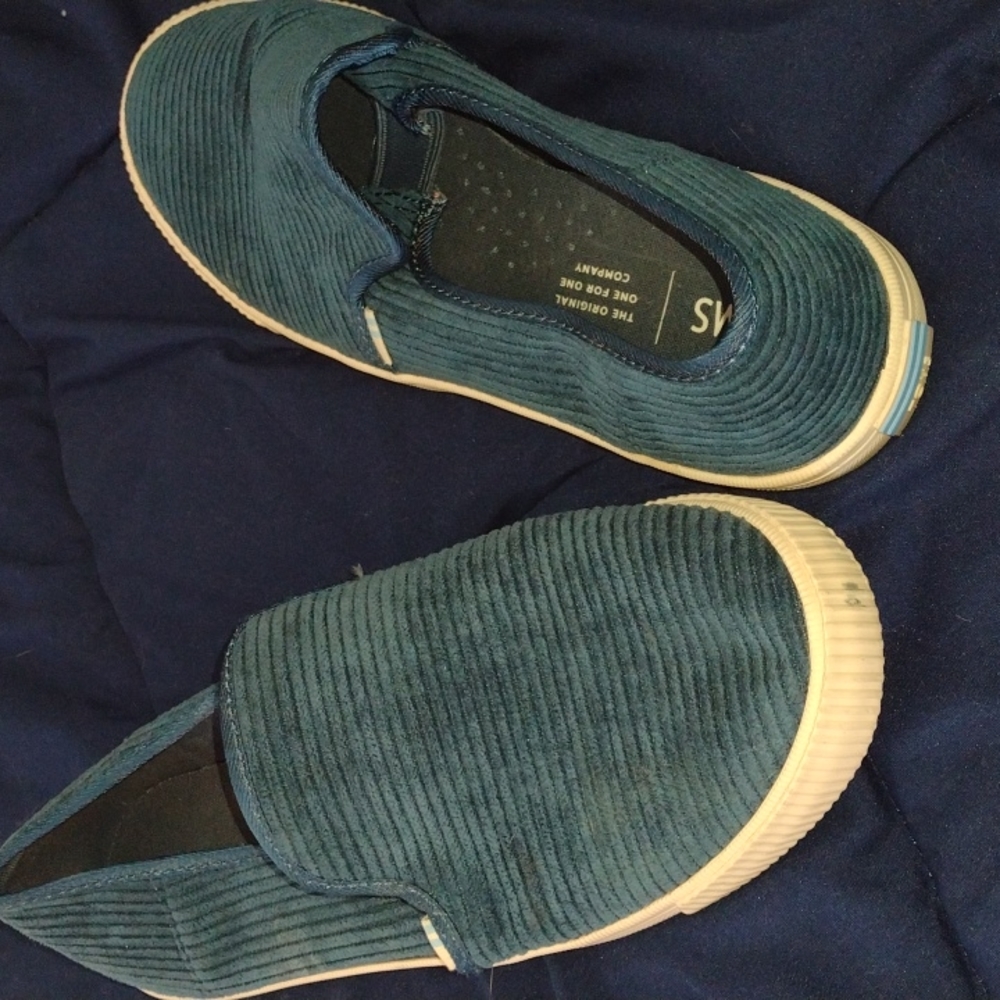 Toms